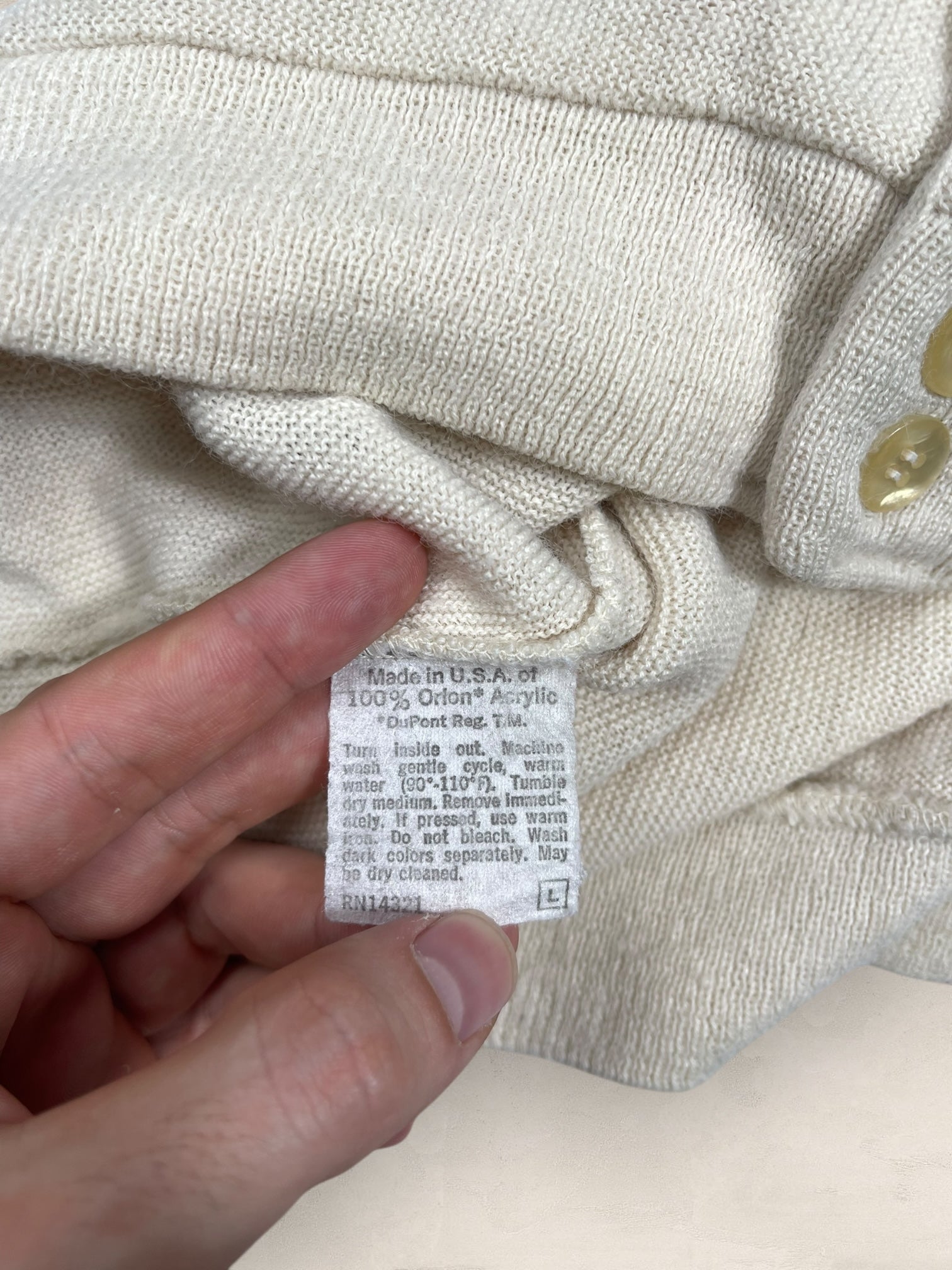 Cardigan Christian Dior Ref: 2546 - JAUNE - L - amifrip - Friperie en ligne et vêtements vintage