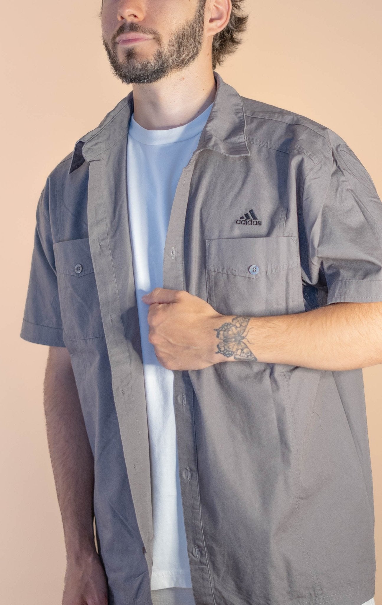 Chemise Adidas Manches Courtes Homme 667 - GRIS - L - amifrip - Friperie en ligne et vêtements vintage