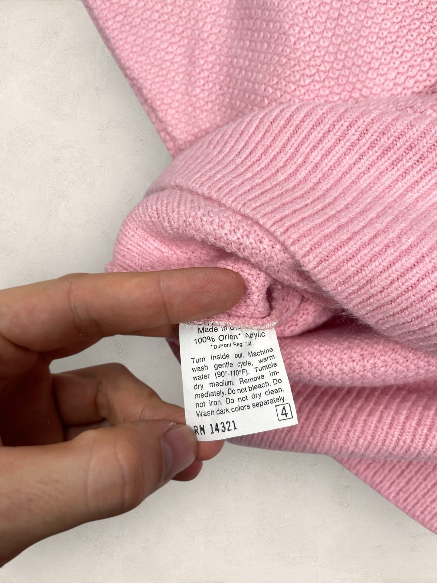 Pull Christian Dior Ref: 2532 - ROSE - XL - amifrip - Friperie en ligne et vêtements vintage