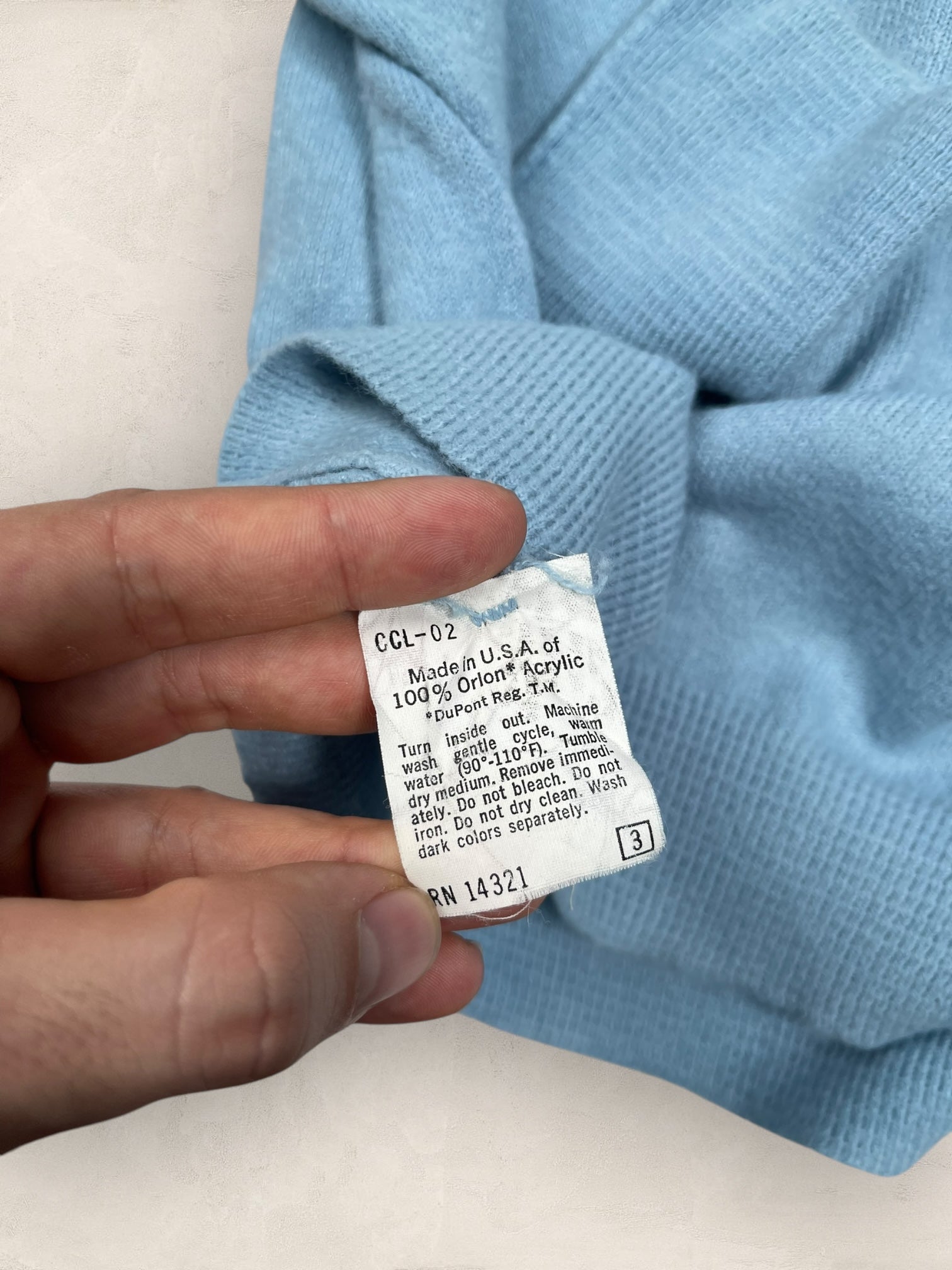 Pull Christian Dior Ref: 2540 - BLEU - L - amifrip - Friperie en ligne et vêtements vintage