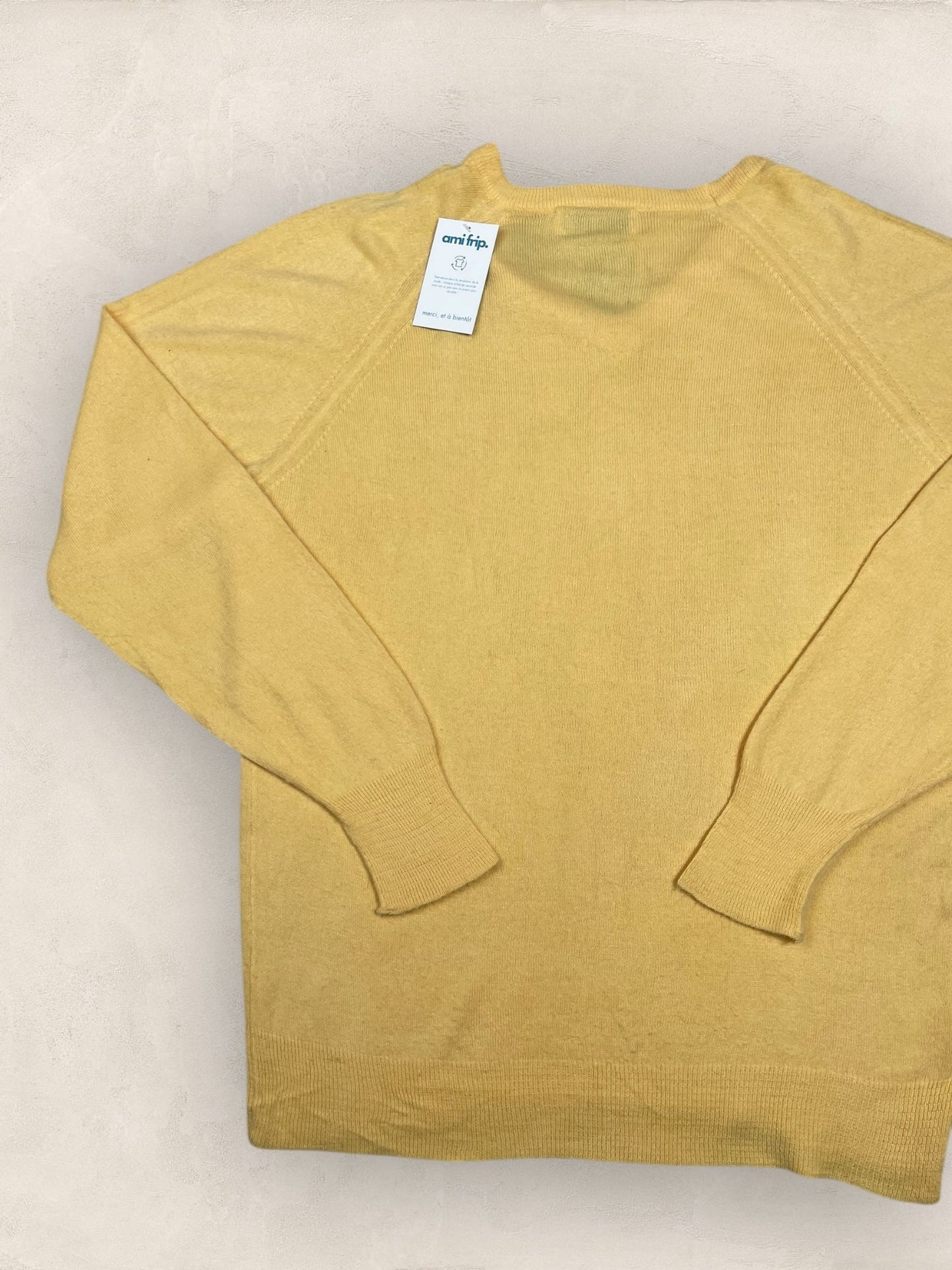 Pull Christian Dior Ref: 2550 - JAUNE - L - amifrip - Friperie en ligne et vêtements vintage