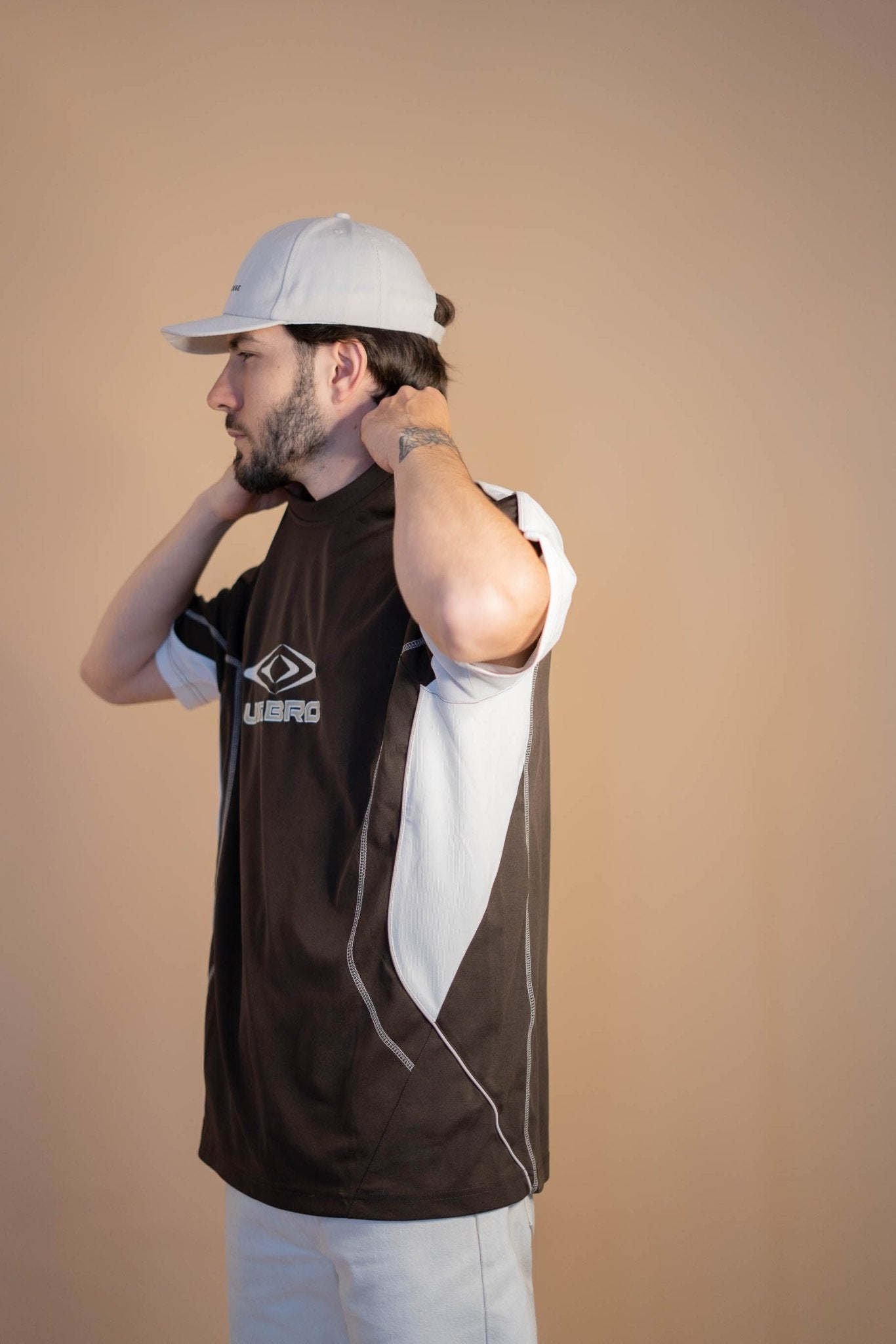 T-shirt Umbro Homme Retro 877 - XL - MARRON - amifrip - Friperie en ligne et vêtements vintage