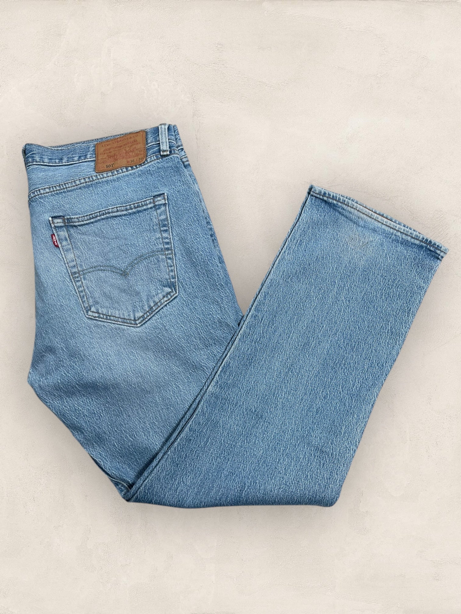 Jean Homme Levi's 501 Bleu W36 L30 Ref:3009 - Bleu - W36 L30 - amifrip - Friperie en ligne et vêtements vintage