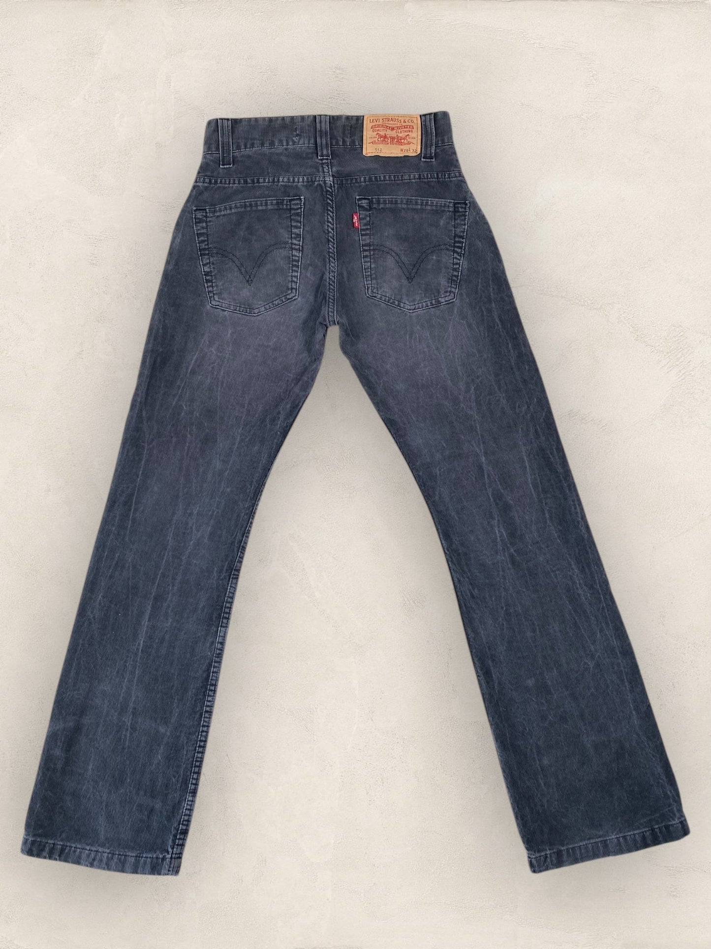Jean Levi’s Corduroy Noir W28 Homme Ref: 2752 - Noir - W28 - amifrip - Friperie en ligne et vêtements vintage
