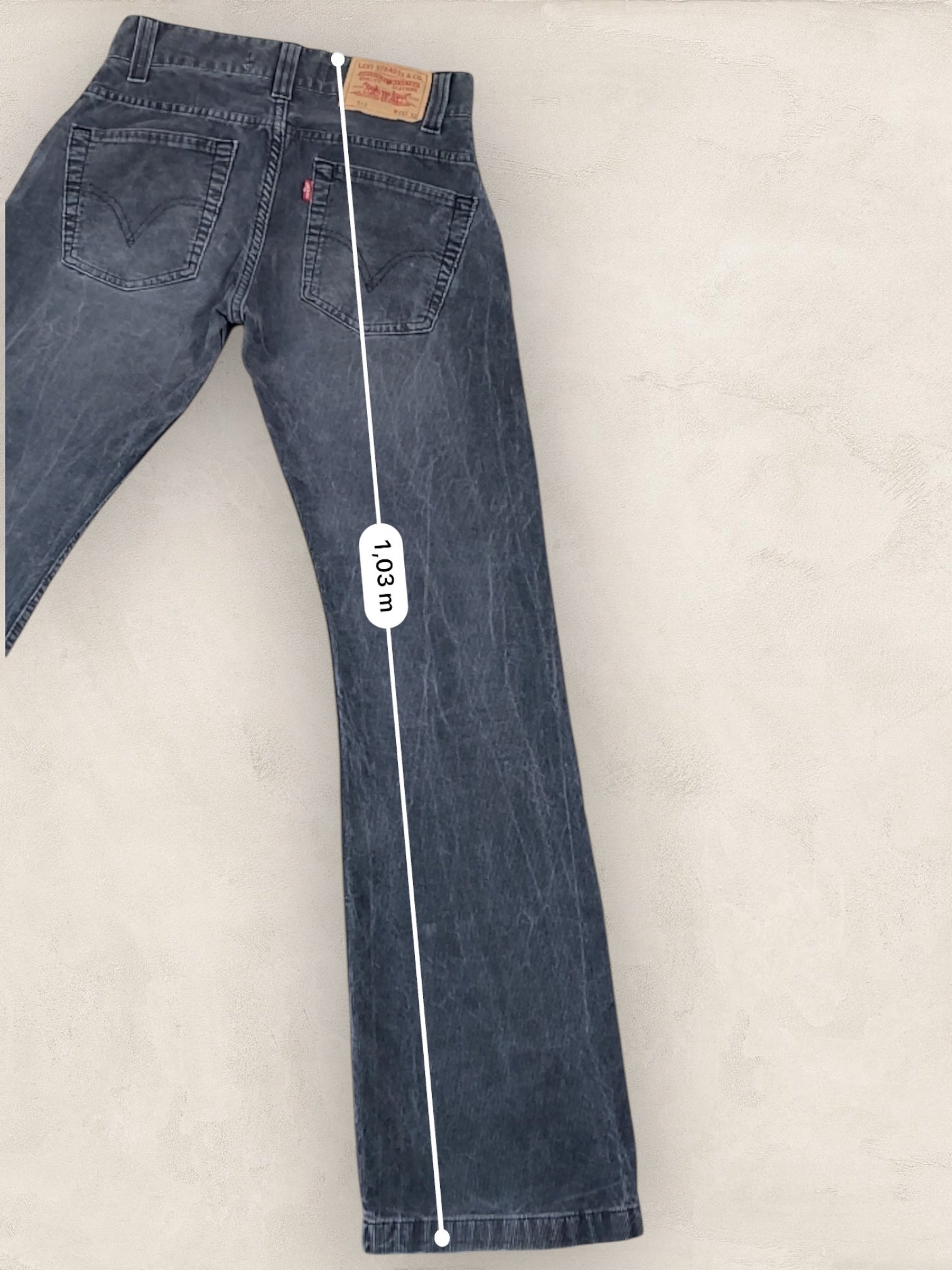 Jean Levi’s Corduroy Noir W28 Homme Ref: 2752 - Noir - W28 - amifrip - Friperie en ligne et vêtements vintage