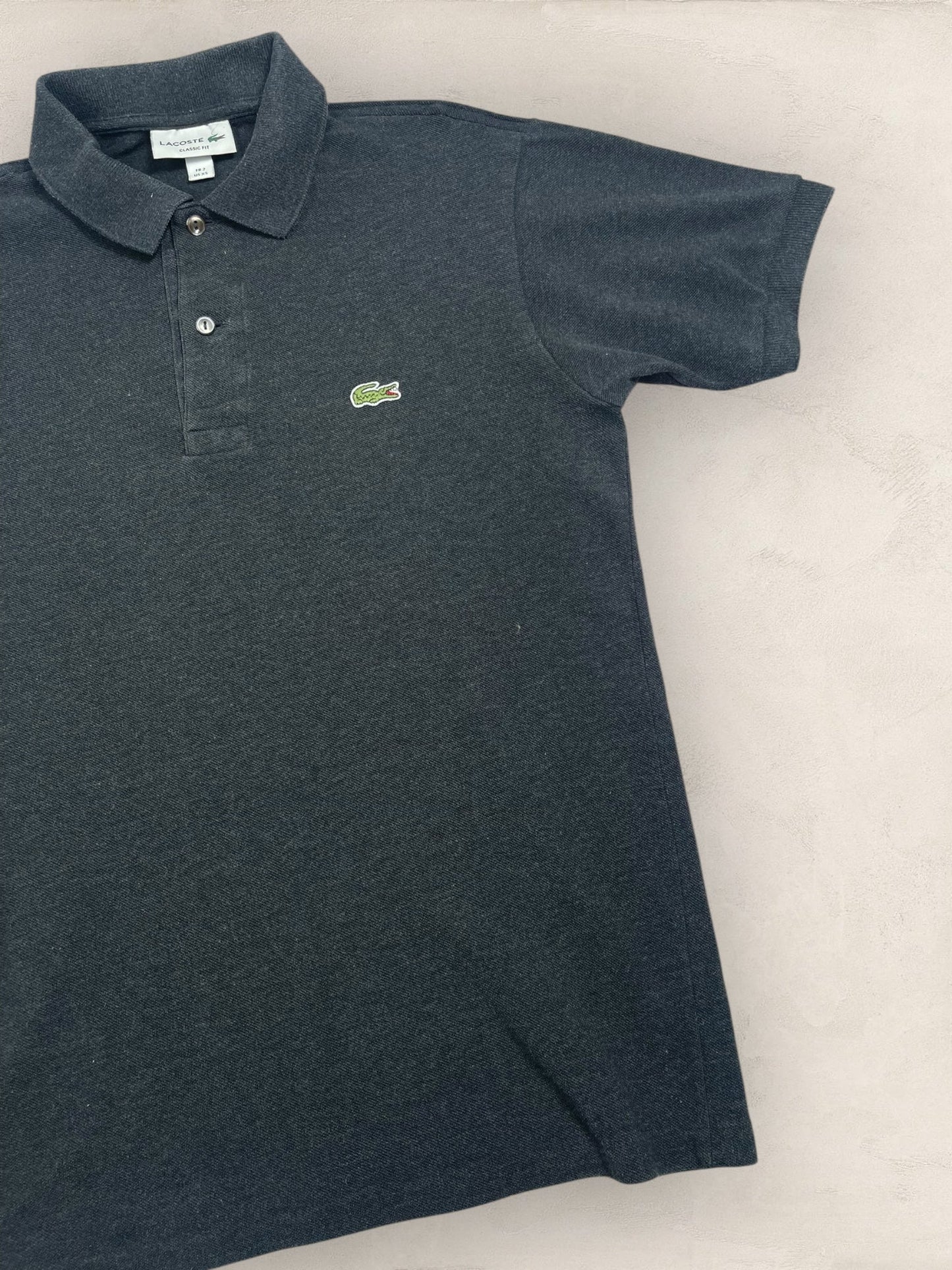 Polo Lacoste Gris XS Femme Ref: 1127 - Gris - XS - amifrip - Friperie en ligne et vêtements vintage