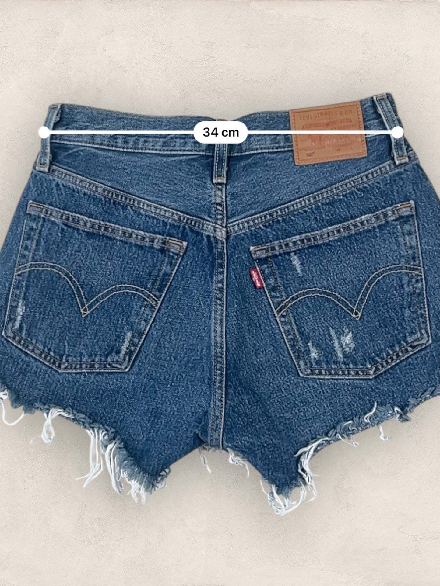 Short Levi’s Bleu W25 Femme Ref: 2749 - Bleu - W25 - amifrip - Friperie en ligne et vêtements vintage