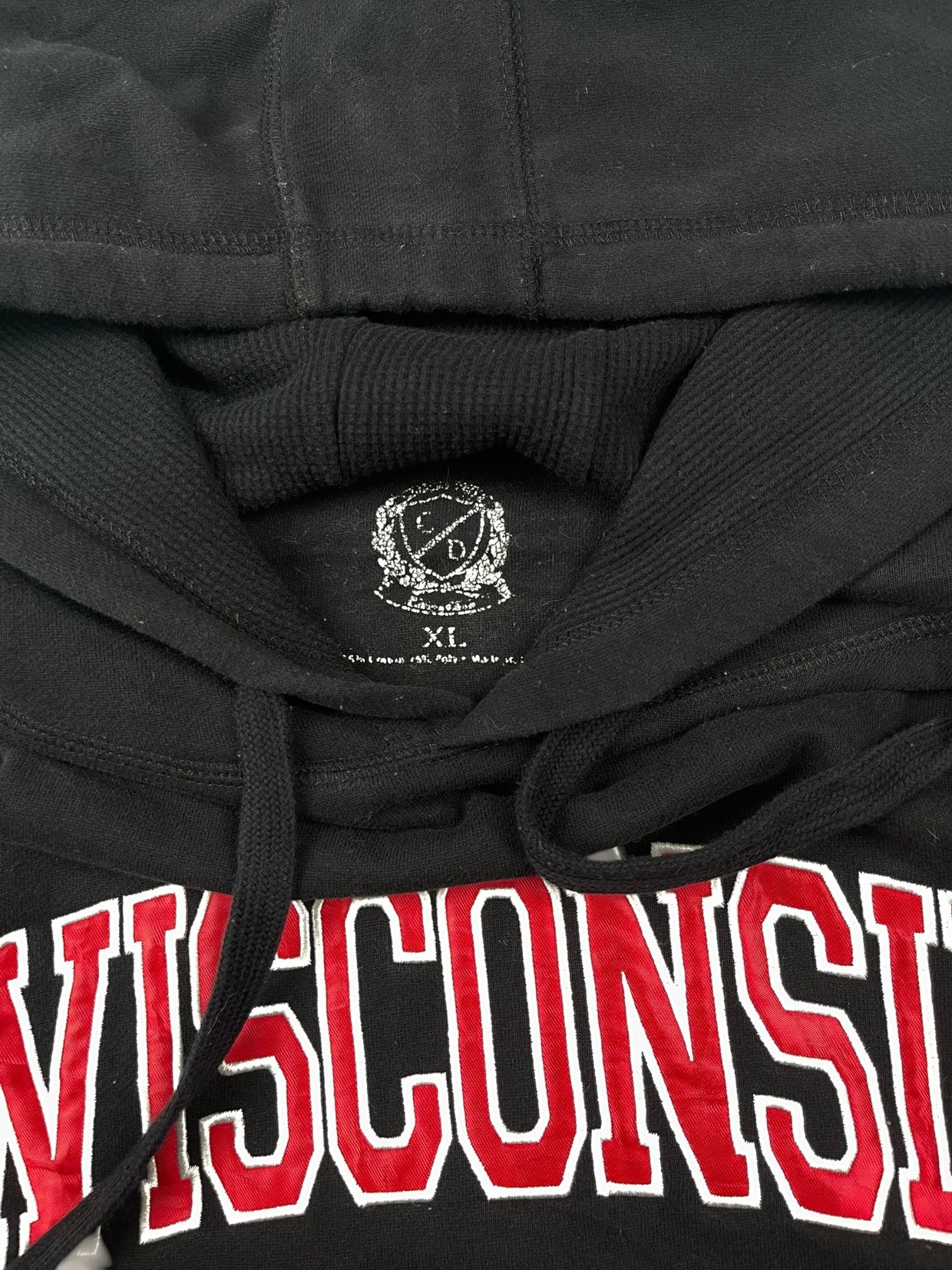 Sweat à capuche « Wisconsin » Sport - Team #2270 - NOIR - XL - amifrip - Friperie en ligne et vêtements vintage
