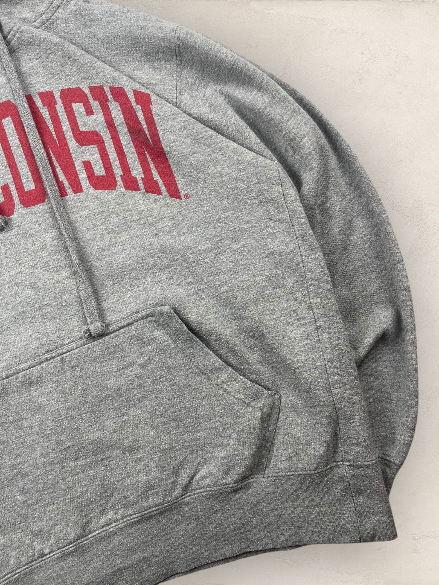 Sweat à capuche « Wisconsin » Sport - Team Ref: 2278 - GRIS - s - amifrip - Friperie en ligne et vêtements vintage