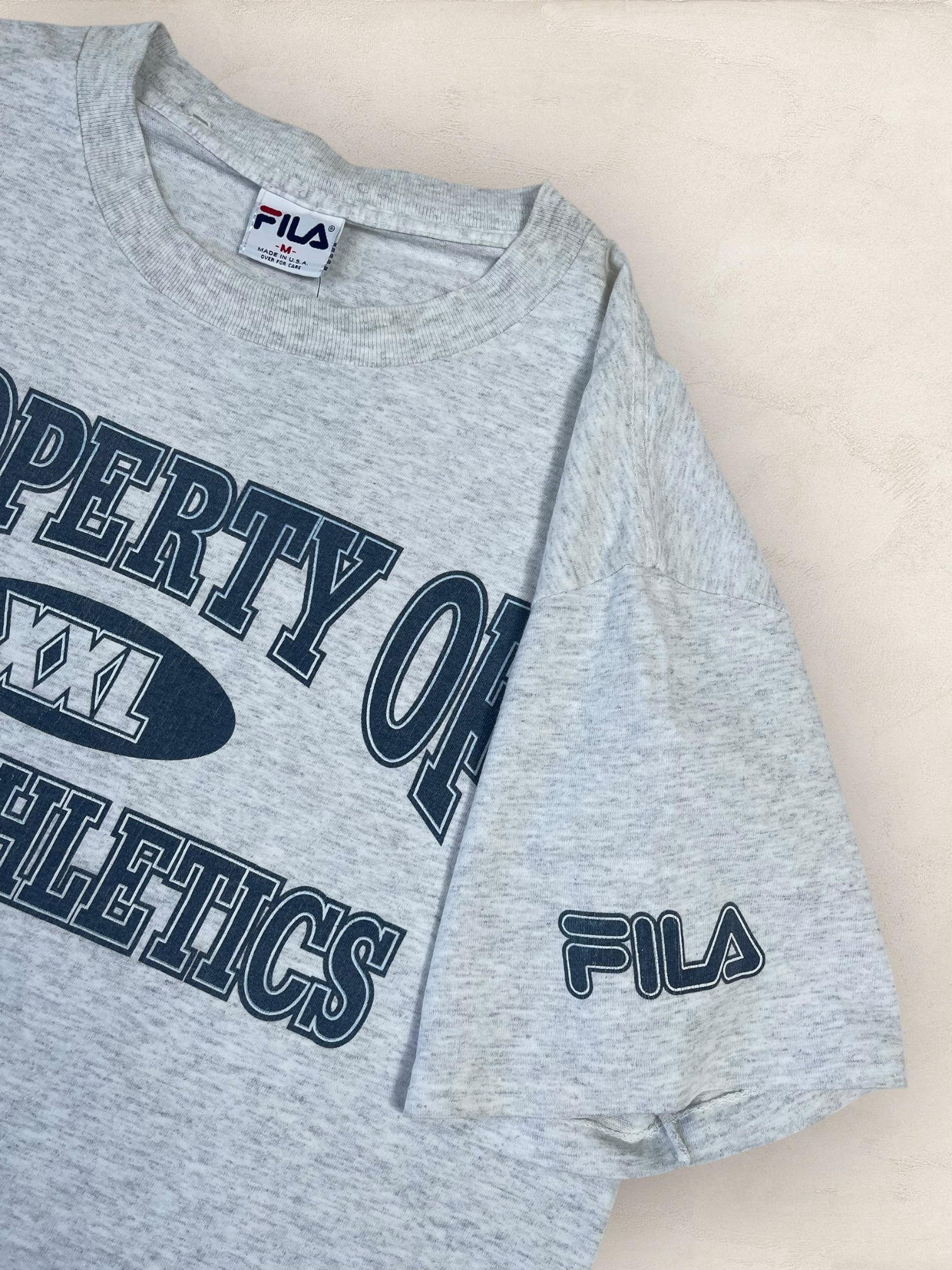 T-shirt Fila Made In Usa Vintage Style Universitaire Gris M Homme Ref : 1073 - Gris - M - amifrip - Friperie en ligne et vêtements vintage