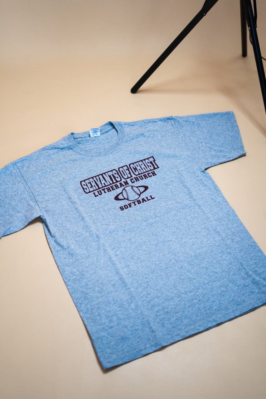 T-Shirt "Servants Of Christ" Softball - GRIS - Coton - amifrip - Friperie en ligne et vêtements vintage